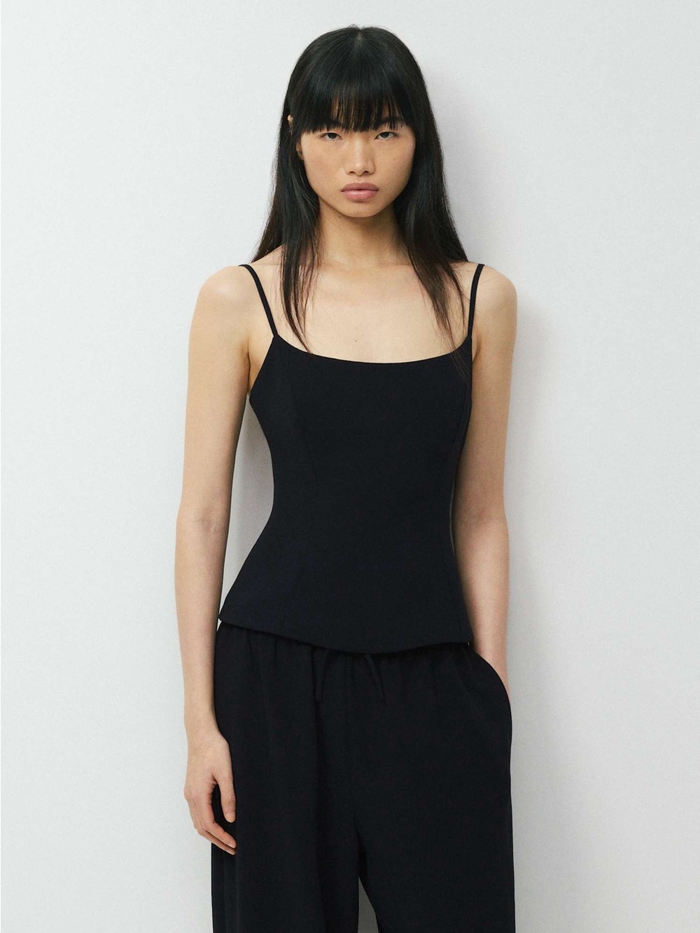 Aritzia Altar Bustier in Black Size Medium